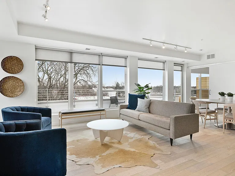 ZEO Apartments — Photo 22