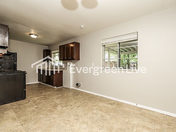 5th image of 340 Madora Ave