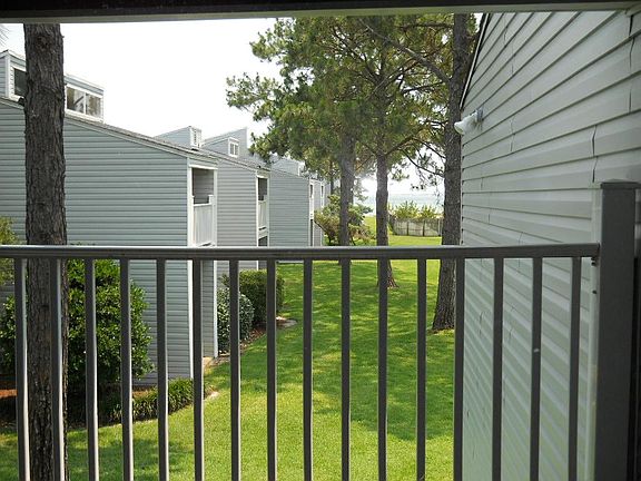 Covered Balcony w/Bayview