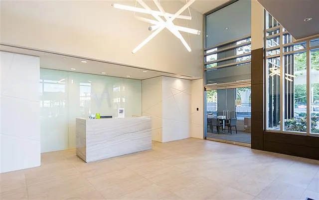2 bed, 860 sqft, $2,700 — Photo 4