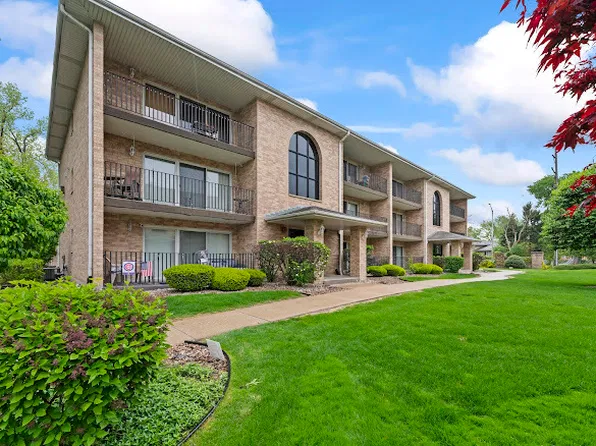 10238 Southwest Hwy APT 3A, Chicago Ridge, IL 60415