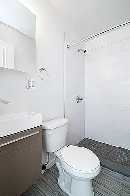 Rented by REAL New York | media 6