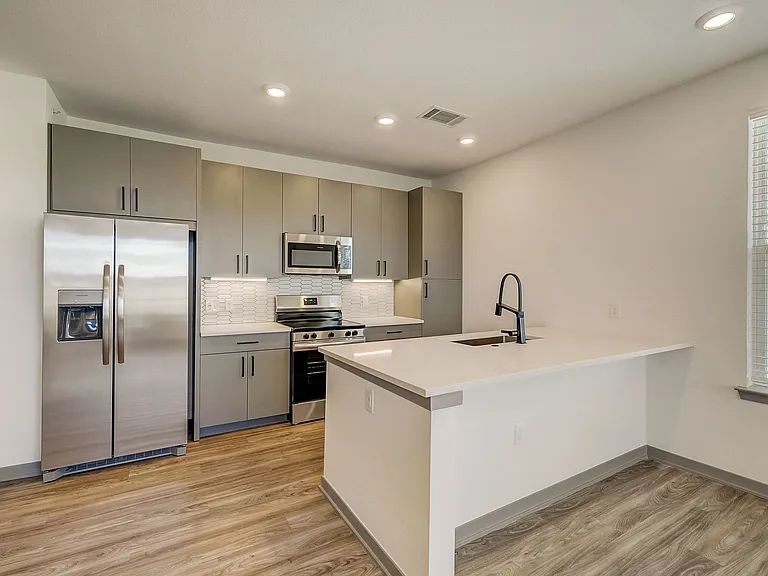 Alta25 Luxury Apartment Homes — Photo 33