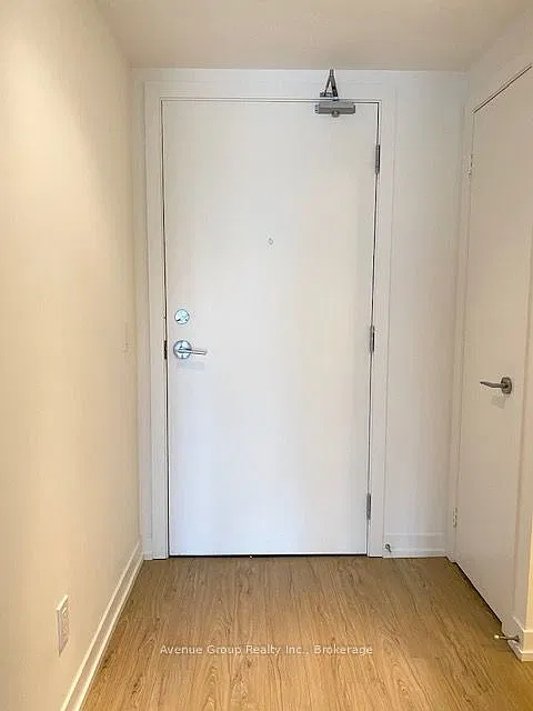 3 bed, $3,200 — Photo 4