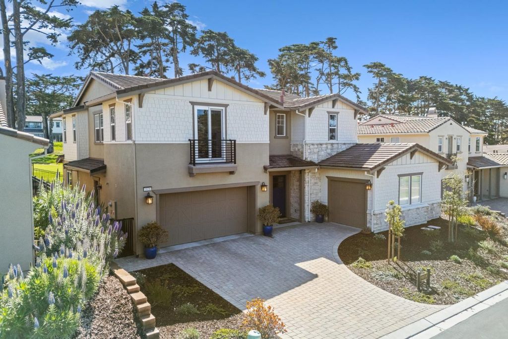 1838 Links Drive 3