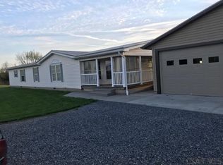 1012 Dark Shade Dr, Windber, PA 15963