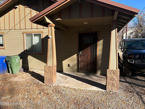 5th image of 737 Dameron Dr