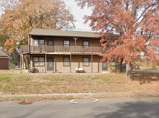 3019 Lovers Ln #D, Saint Joseph, MO 64506