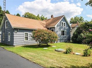 590 Ruth Ave, Leavittsburg, OH 44430