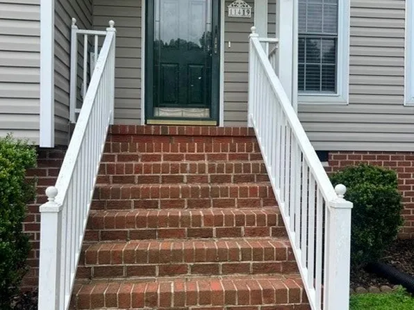 11419 Courthouse Acres Dr, Midlothian, VA 23114