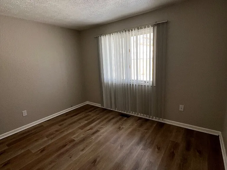 Unit Photo