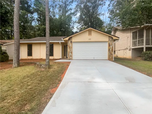 643 Woodsong Ln, Stone Mountain, GA 30087