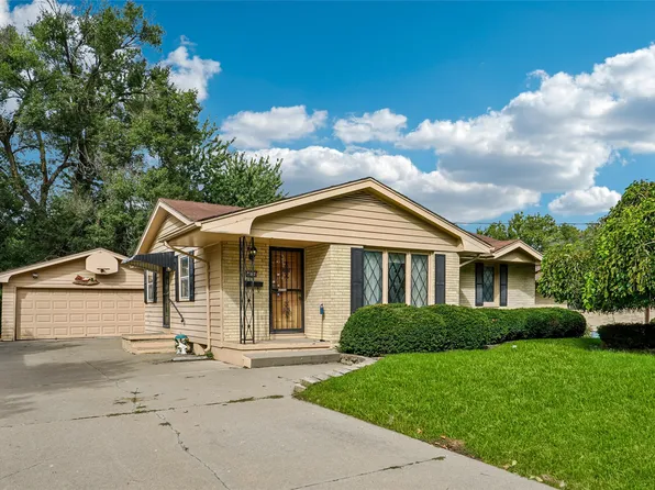 4024 64th St, Urbandale, IA 50322