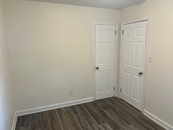 4th image of 118 Earnhardt Ave APT 1