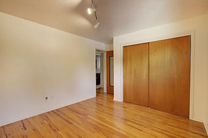 3 bed, 2.0 bath, 1668 sqft, $2,650 — Photo 4