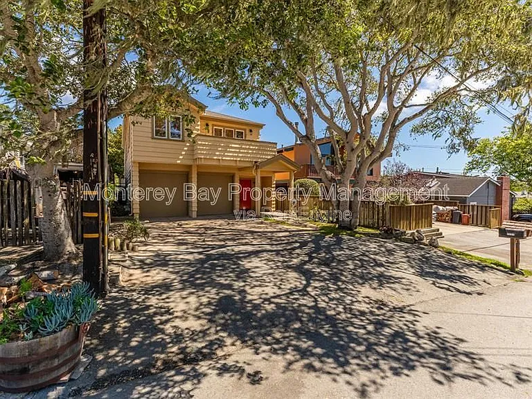 1231 Funston Ave — Photo 1