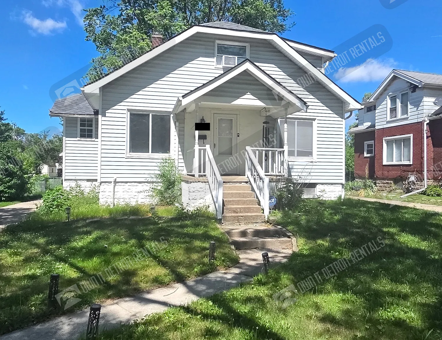 House- Colonial — Photo 1