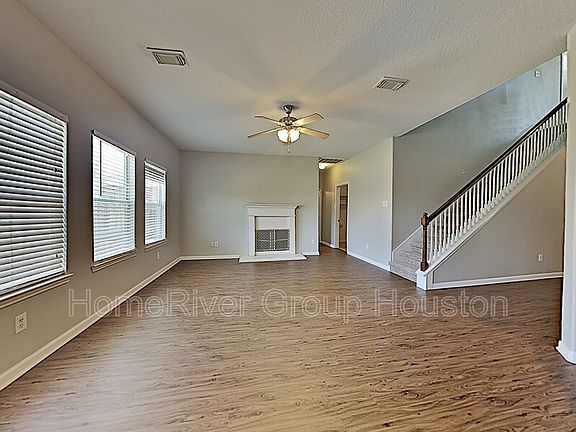 2nd image of 12926 Pine Meadows St