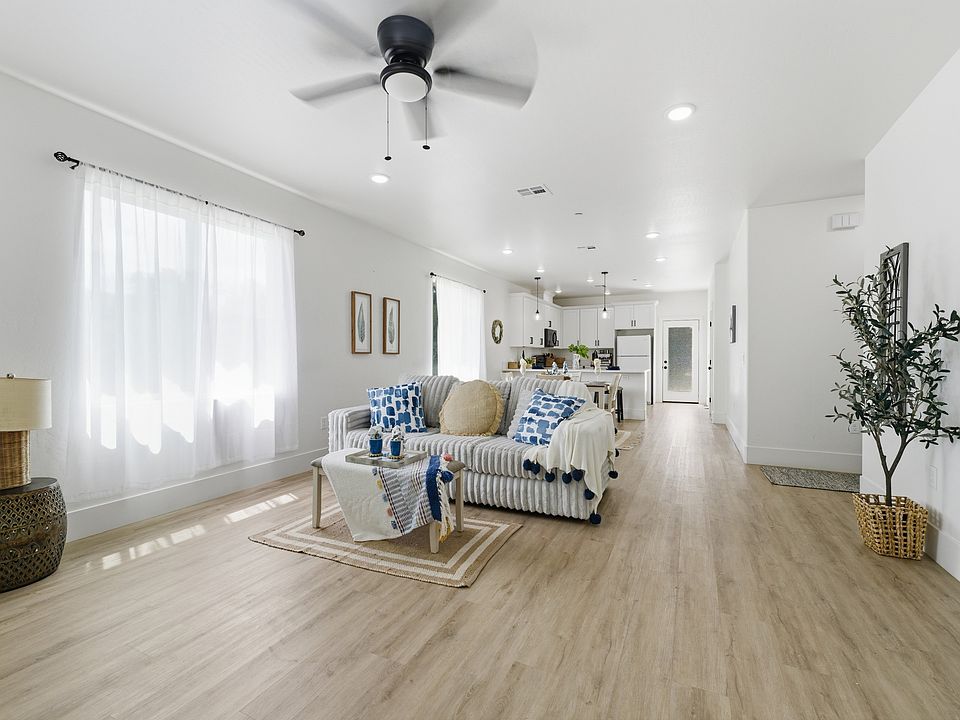 1st image of 23841 Parke Ct