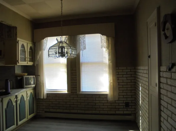 622-624 Kennedy Boulevard image 5 of 11