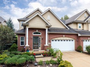 2559 Cedar Hill Ln, Woodridge, IL 60517