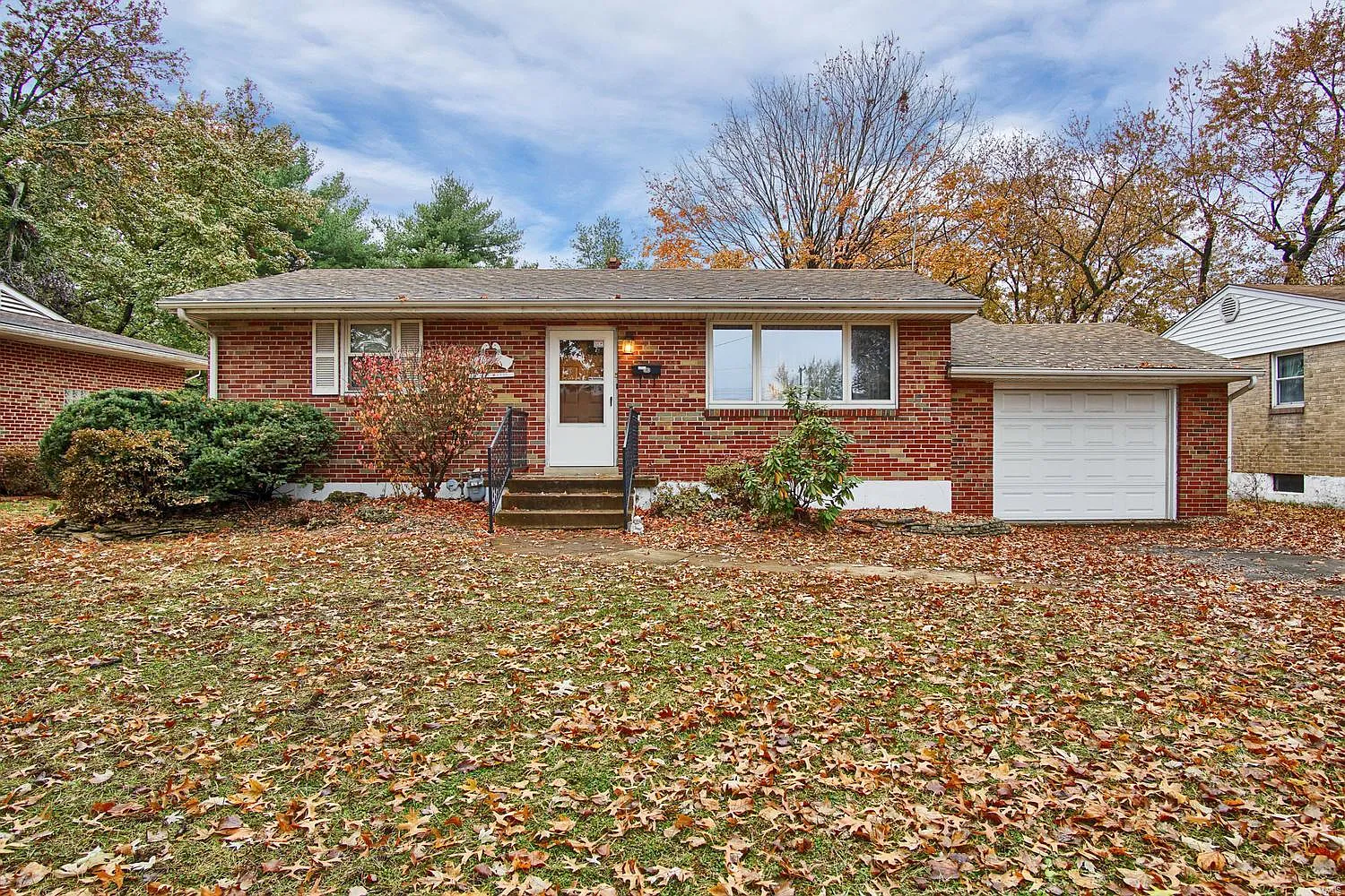 3129 Davis Ave photo 1