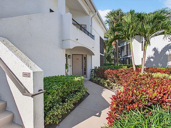 3rd image of 15321 Strathearn Drive #10902