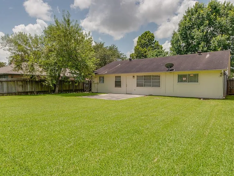 2515 Heritage Colony Dr — Photo 15