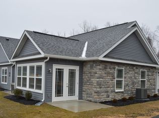1384 Epworth Forest Dr, Lancaster, OH 43130