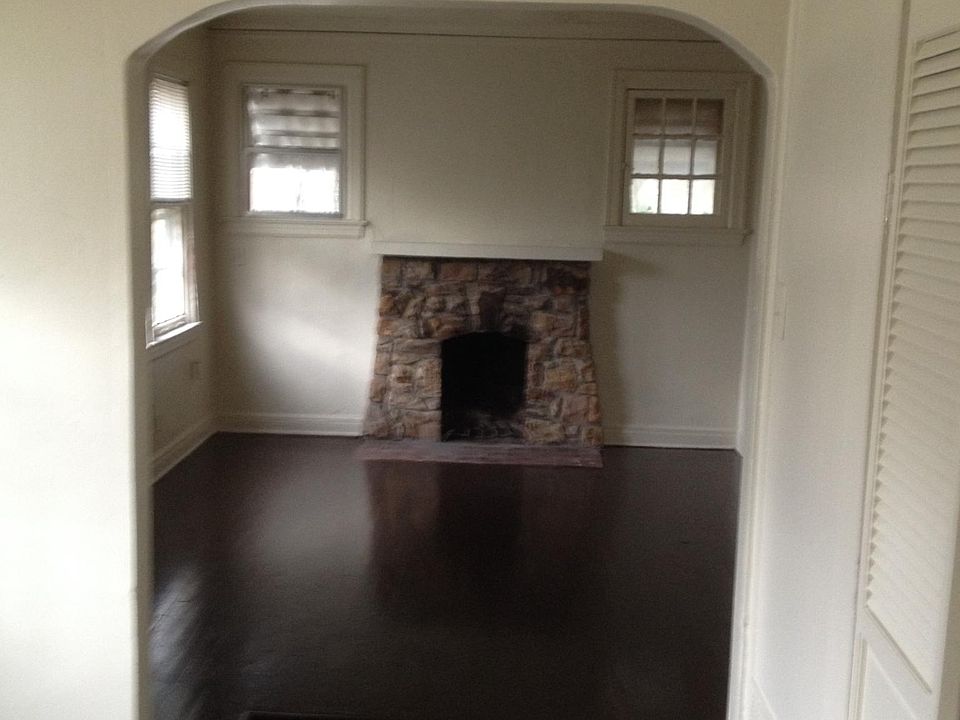 2nd image of 3452 Faxon Ave