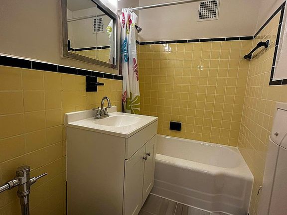 4th image of 64-49 Wetherole St #3H