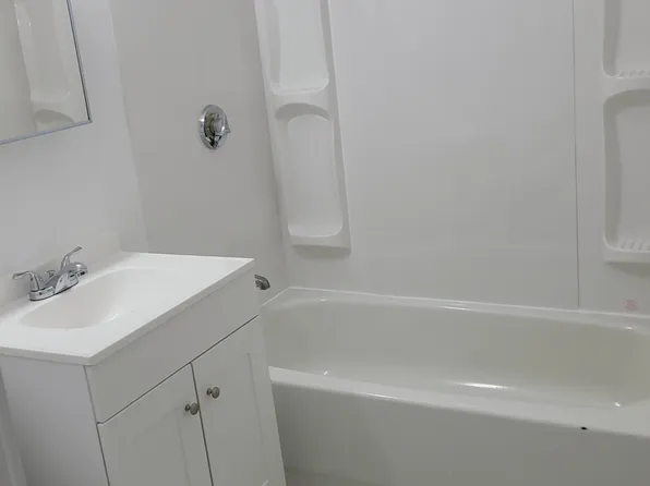 85 Pine St, Southbridge, MA