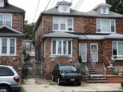 2747 Pearsall Ave, Bronx, NY, 10469