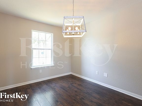5th image of 11803 Luckey Vis