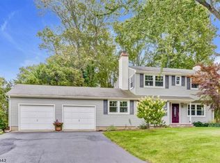 92 Ripplewood Dr, Lake Hopatcong, NJ 07849