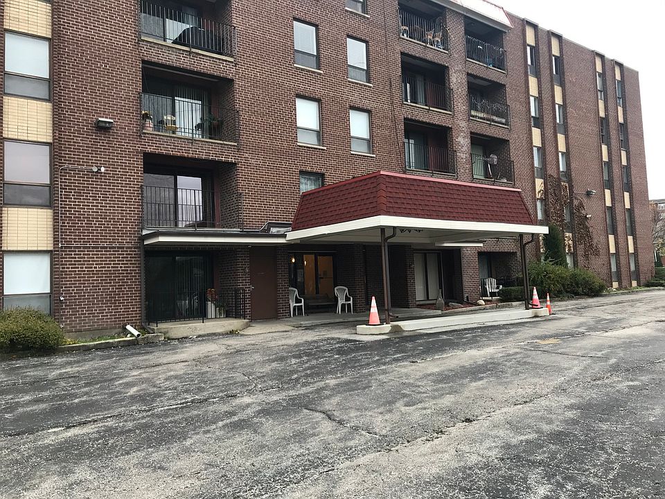 1st image of 6330 Lincoln Ave Unit 3F