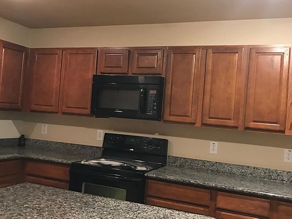4th image of 10512 Midway Dr