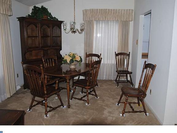 3rd image of 5416 Delray Dr