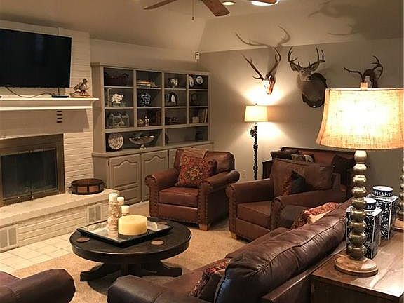4th image of 814 Mission Hills Dr