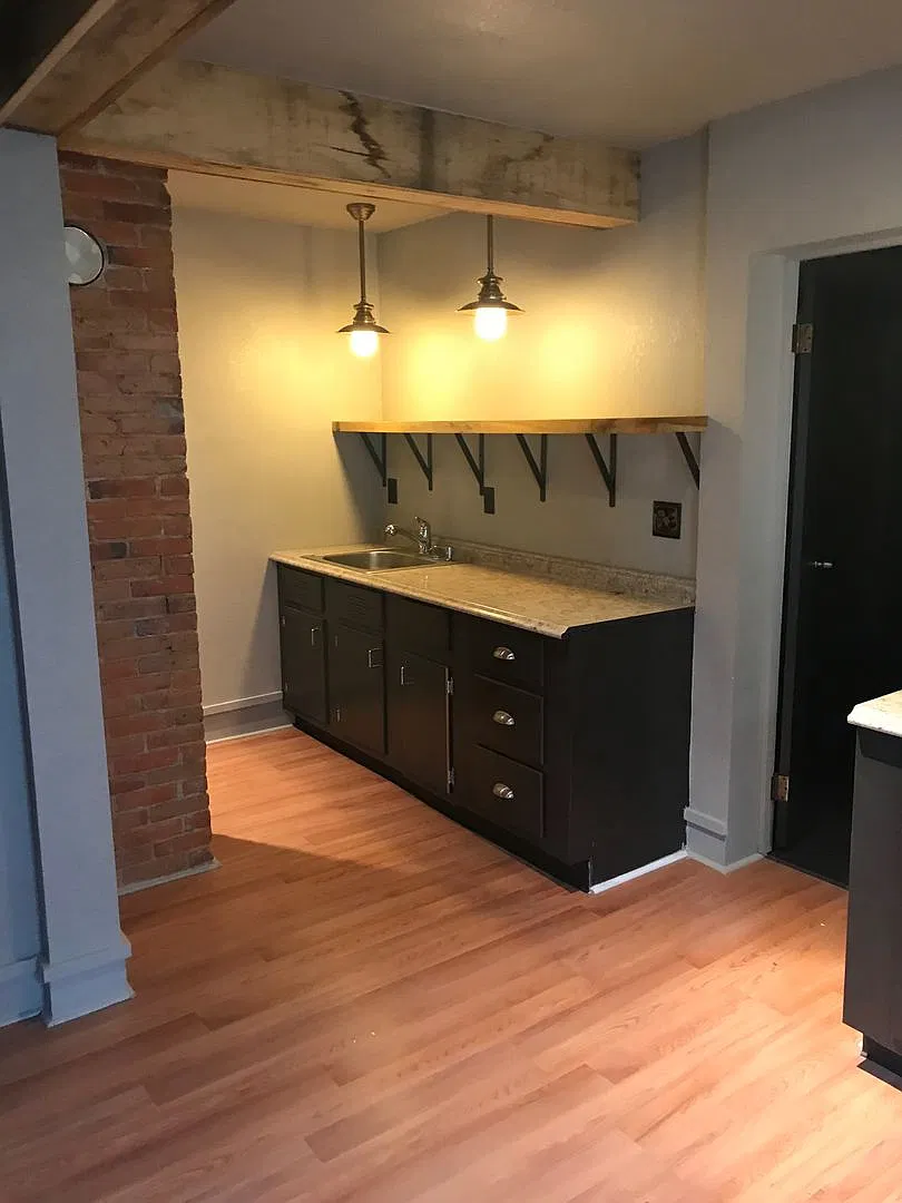 793 Park Ave — Photo 2