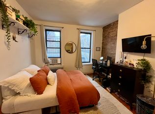 132 Allen St, New York, NY 10002