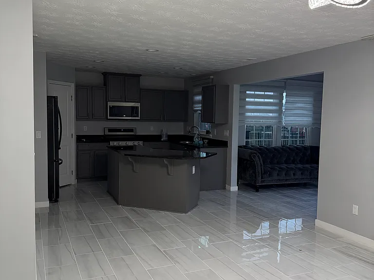 1570 Cedar Creek Dr — Photo 6
