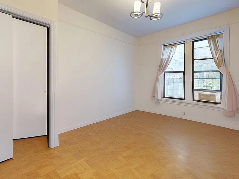 1293 1st Ave #8 — Photo 9