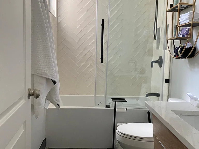 1441 W Fry St #2 — Photo 9