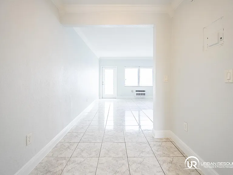 7640 Carlyle Ave #10A — Photo 15
