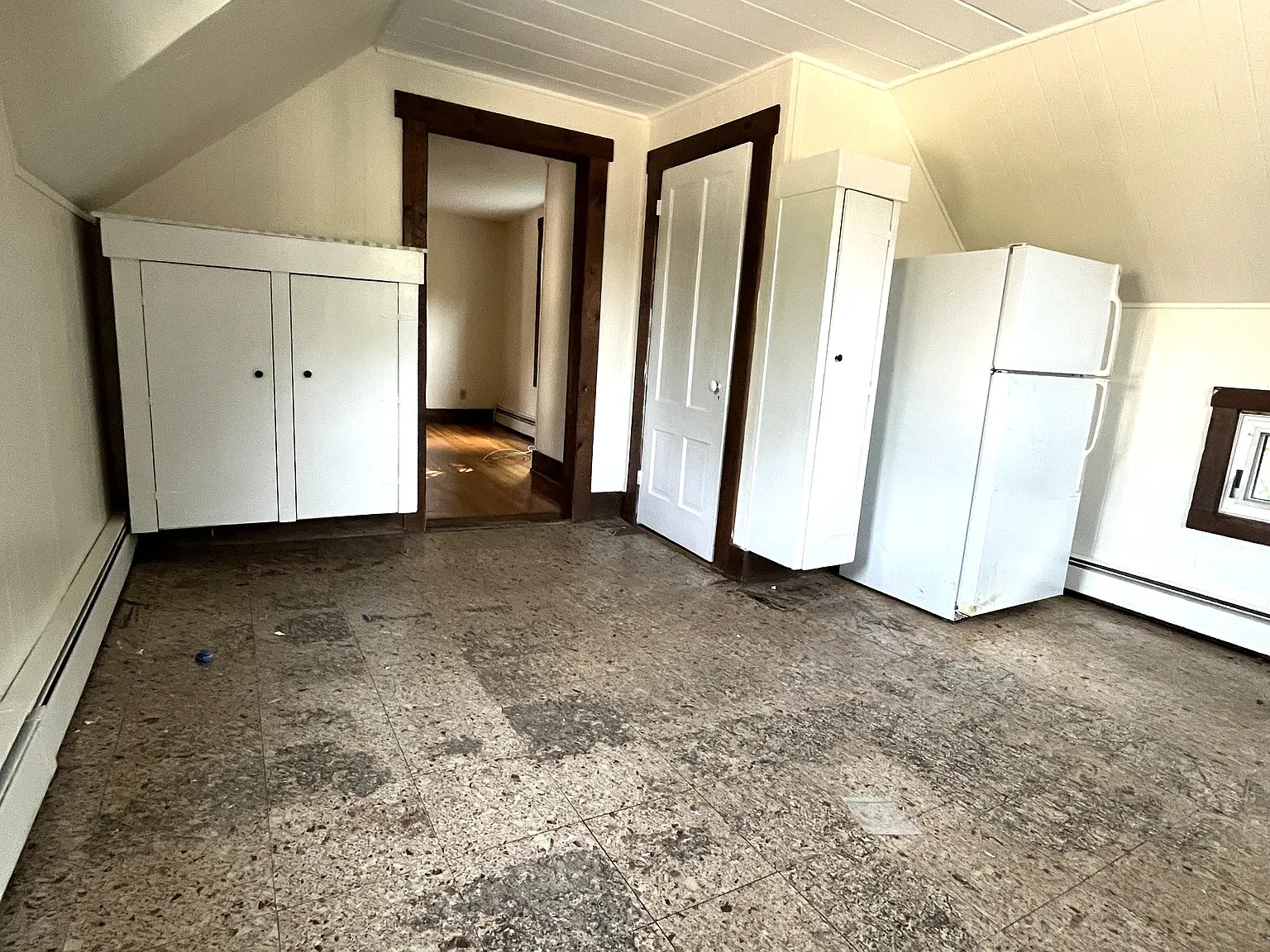 2 bed, 750 sqft, $1,699 — Photo 3