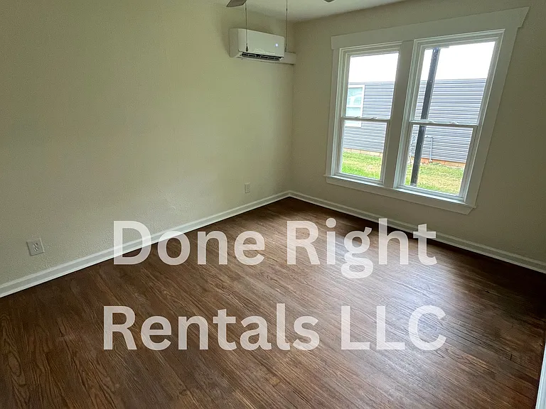 1507 Phelps Ave #1 — Photo 9