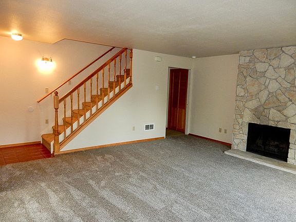 Spacious living room, adjacent to balcony & dining room