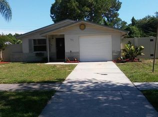 9064 Walsingham Rd, Largo, FL 33773