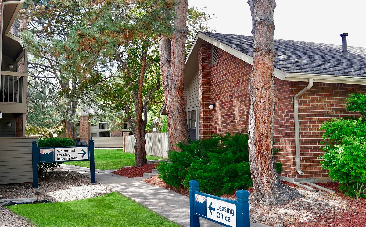 Building Photo - Somerset Apartment Homes